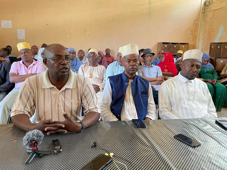 image Le SOS des profs au sujet du terrain « occupé illégalement »