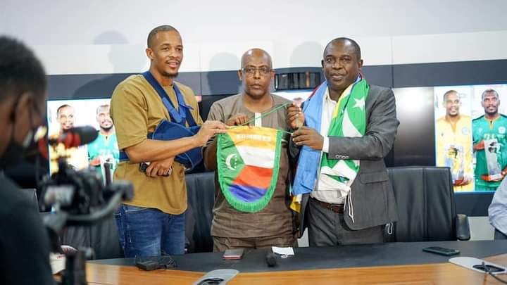 Ben Boina accueilli en héros à Comores Telecom