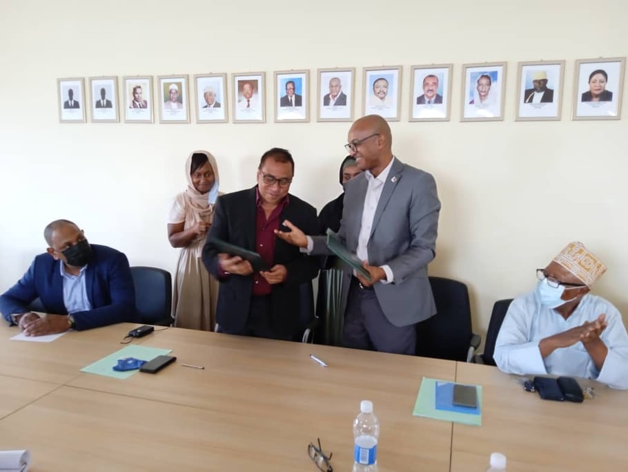 Coopération Moroni Saint-Denis :  L’UCCIA et la CCI Réunion ont signé une 3ème convention de partenariat