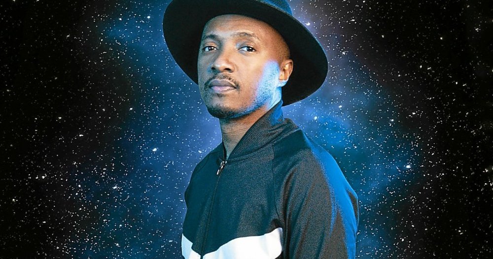 image 27 ans après, Soprano retrouve son fils né sous X