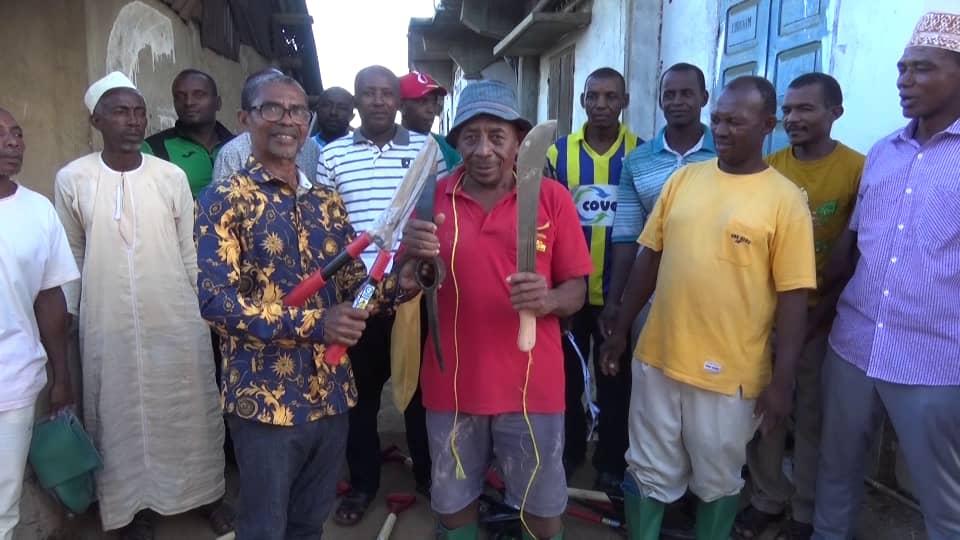 image L'ambassade de France à la rescousse de la coopérative « Barabahi djema » de Nioumachoi
