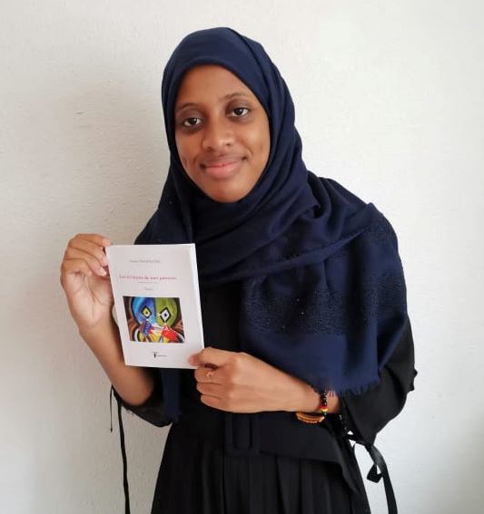 « Les 63 fruits de mes passions », le premier recueil d’Assiyat