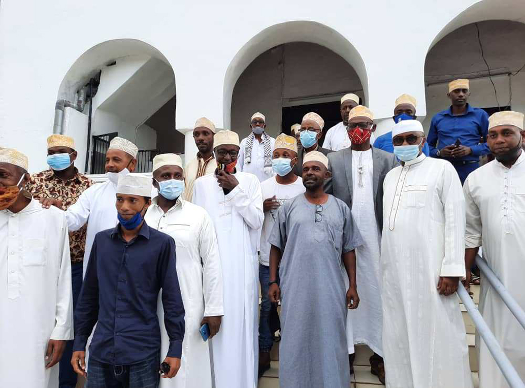 image Deux prières pour deux causes différentes