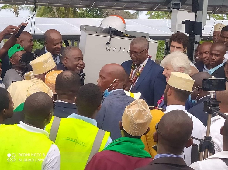 La centrale photovoltaïque de Foumbouni est inaugurée avec succès