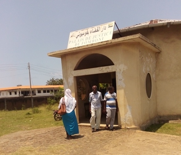 image Un à six mois de prison ferme contre les militants du M17