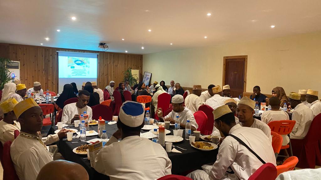 L’association contre le tabac sensibilise à travers un iftar el djama’a