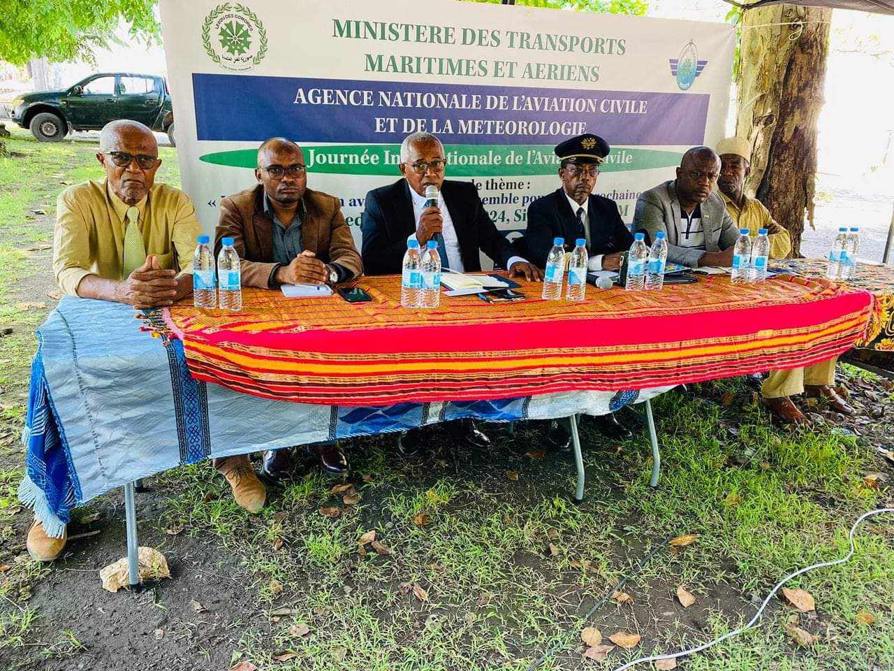 image Transport aérien Les métiers de l’aviation civile expliqués aux lycéens