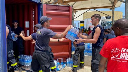 Aide humanitaire : 	 Plus de 250 tonnes de vivres envoyées à Mayotte