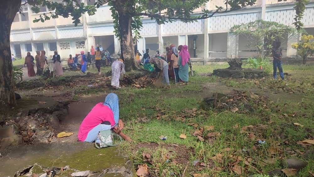 image Journée propre au lycée Saïd Mohamed Cheikh de Moroni
