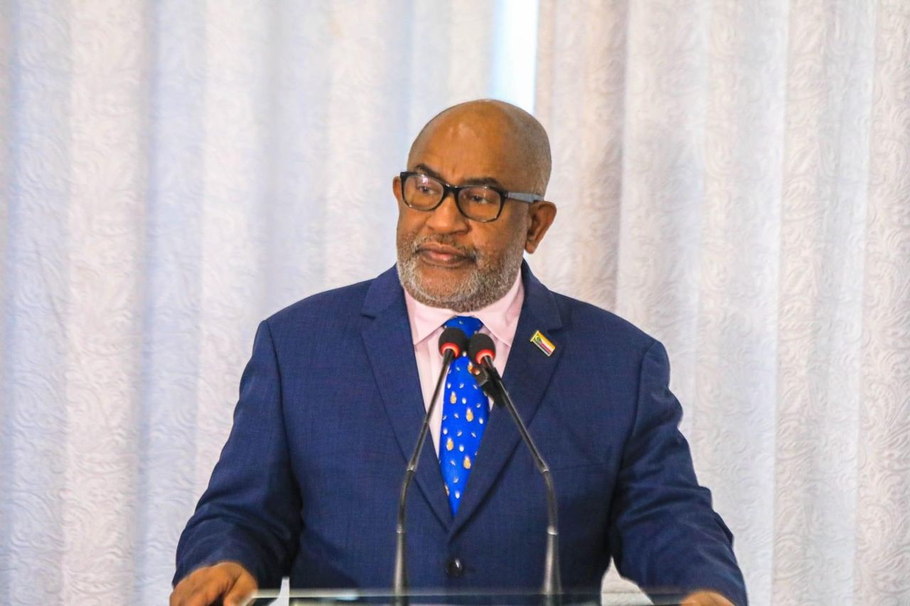 Agression physique contre le chef de l’Etat :  Azali agressé au couteau, son agresseur décède en détention