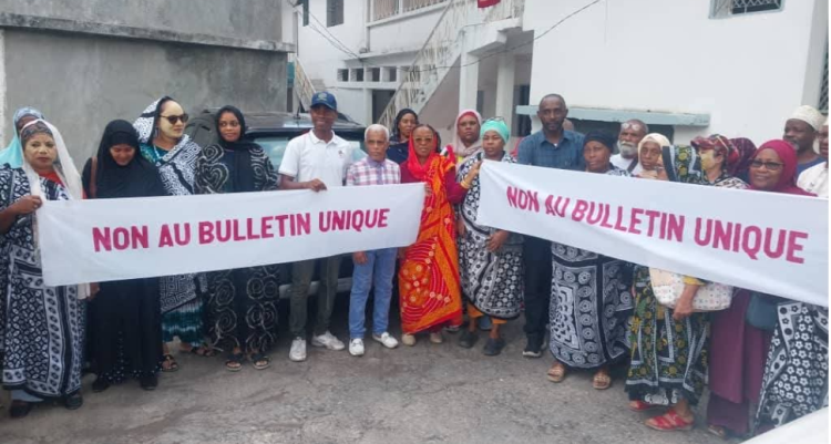 Mutsamudu :  Un sit-in pour dire non au bulletin scolaire unique a été empêché