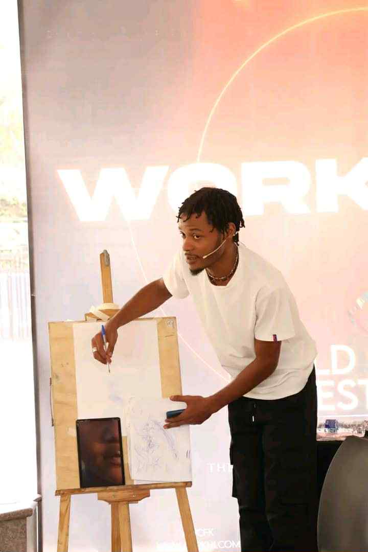 image Artisanat Yaz : l’artiste qui transforme un simple stylo Bic en œuvre d’art