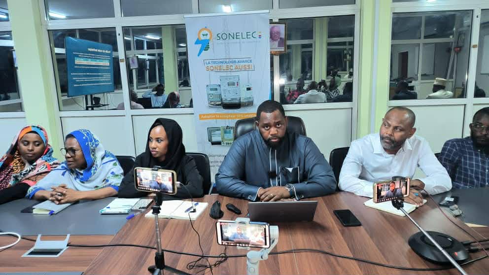 image Énergie : La Sonelec veut tourner le dos aux groupes électrogènes