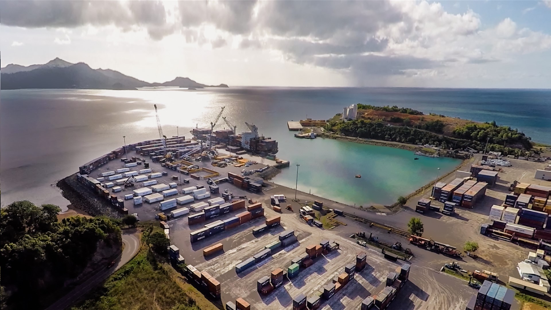 Future base militaire à Mayotte:  Une levée de bouclier de Moroni