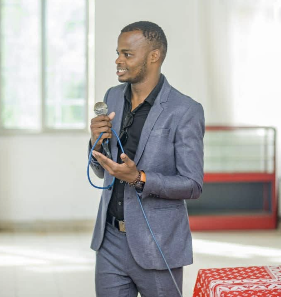 image Nutrition :  Hachim Abdoulfatahou utilise les réseaux sociaux pour combattre le diabète