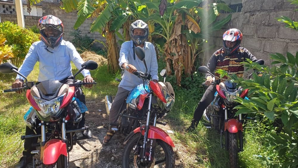 image Trois motos octroyées aux inspecteurs pédagogiques à Mohéli