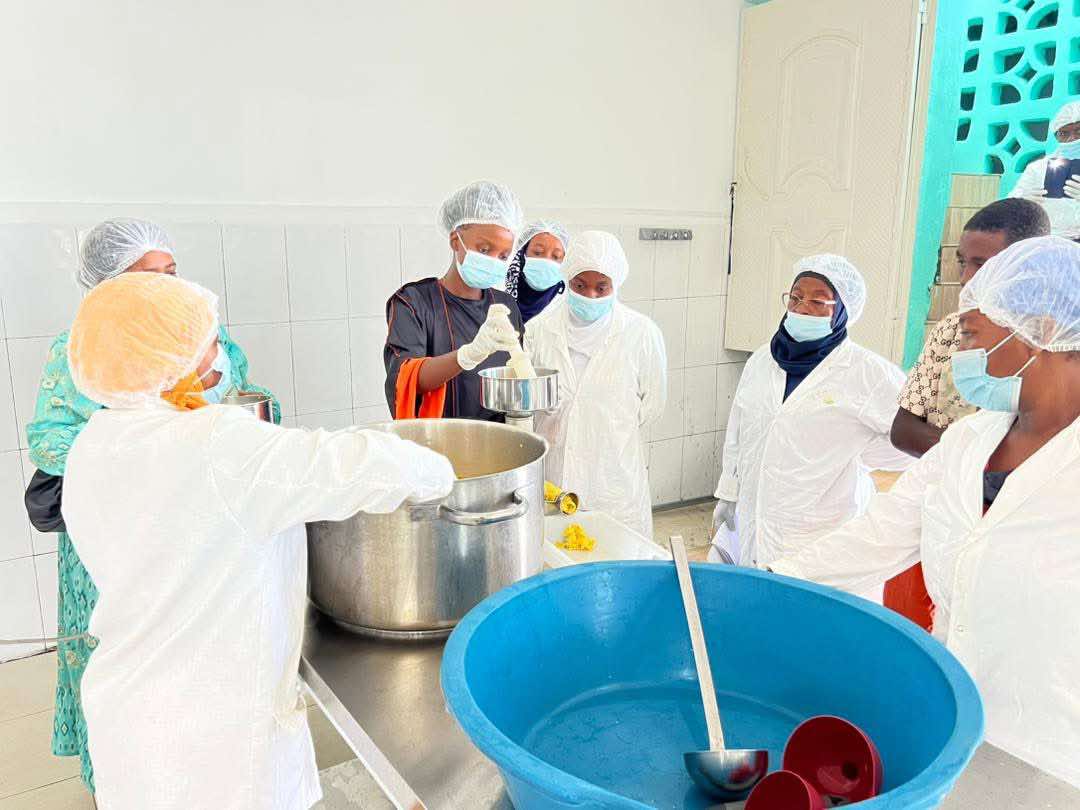 image Entreprenariat :  Des jeunes formés à la transformation de la mangue