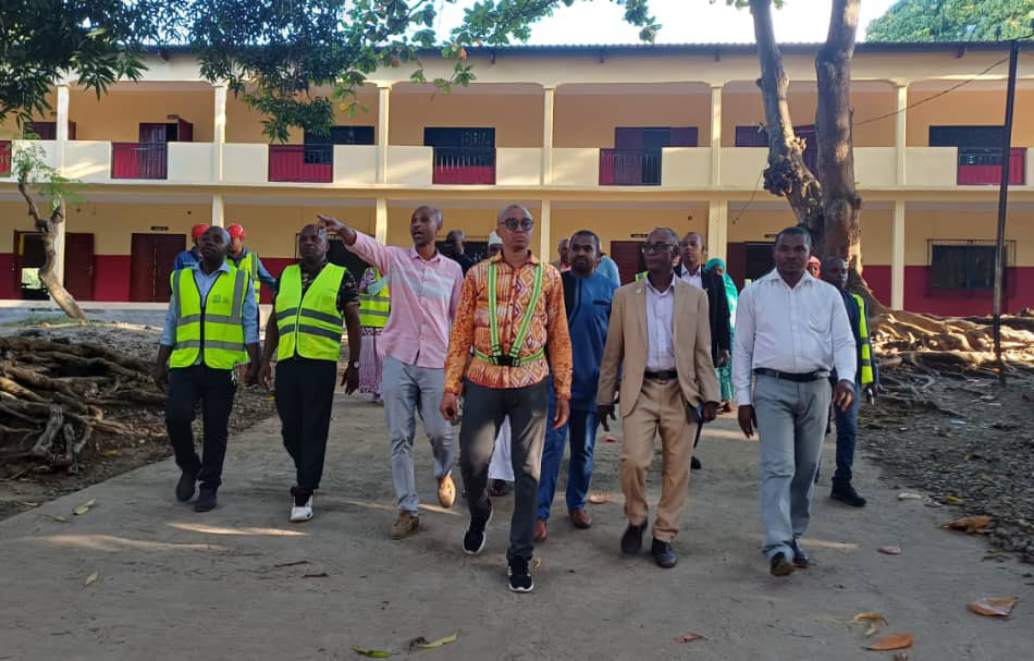 image Lycée de Fomboni : Les clés remises après une vaste réhabilitation