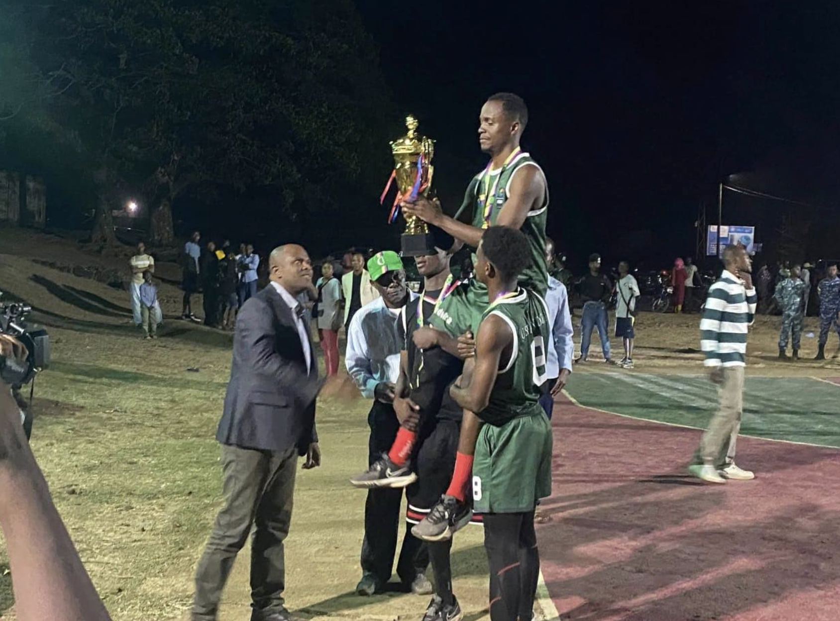 image Basket-ball, Coupe de la Fédération 2026 Ouani rafle les deux trophées à Mohéli
