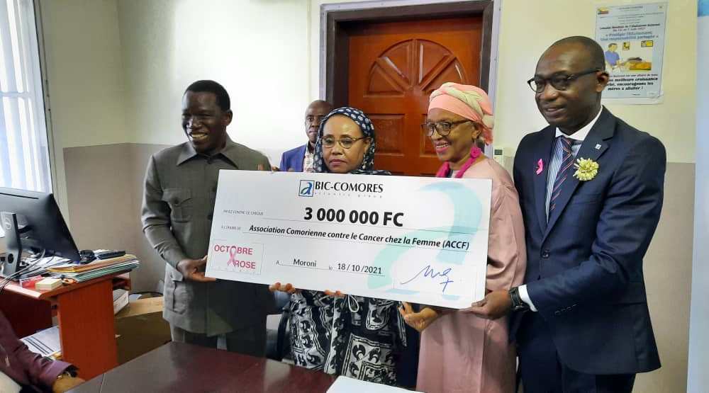image La Bic-Comores octroie un chèque de 3 millions à l’ACCF