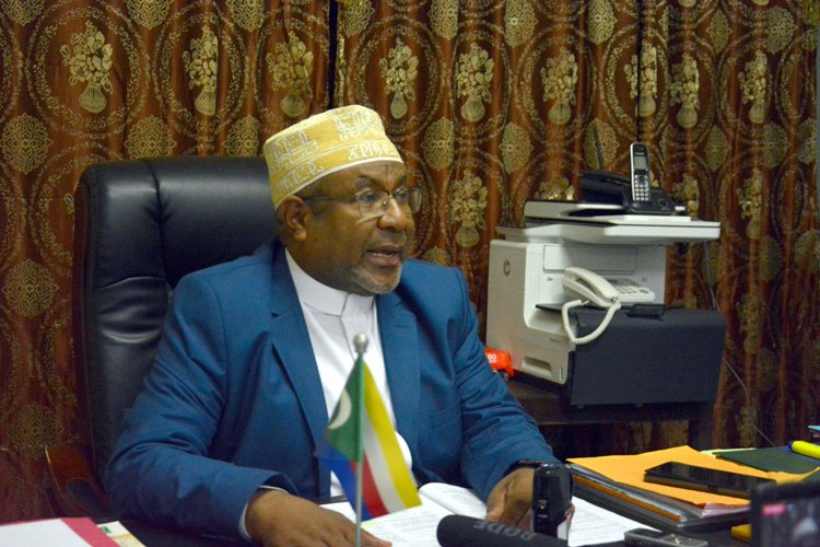 image Point de presse du ministre de la Justice / Mohamed Oussein menace de poursuivre votre journal et Me Atick pour outrage à la justice