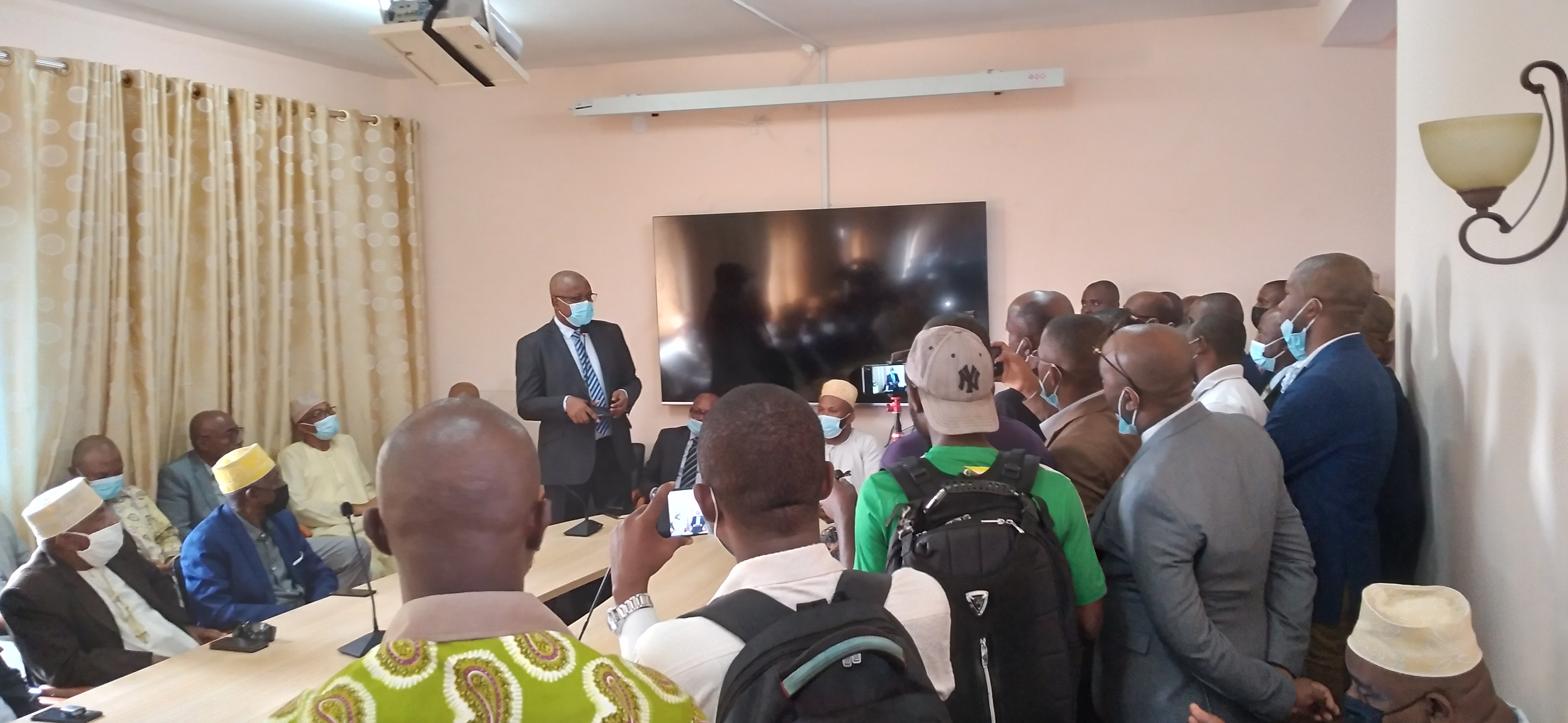 Passation de fonctions: Msaidie reprend le flambeau à Bianrifi