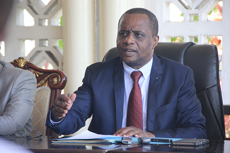 Télécommunications / Comores Câbles poursuit Comores Telecom et déconnecte Telco