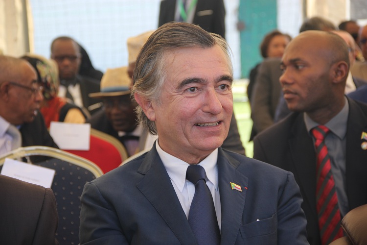 Interview Philipe Douste Blazy, SG adjoint des Nations Unies  « Pour une fois qu’une table ronde se tient en dehors de tout conflit, c’est important d’affirmer ici l’importance de ces assises