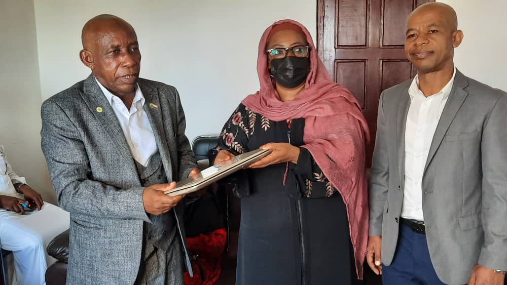 image Enseignement supérieur: Le projet RCIP 4 octroie 75 ordinateurs portables à l’UDC