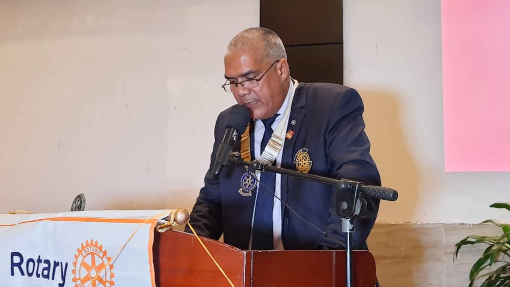 image Rotary club de Moroni: Abou Cheikh passe le flambeau à Josian Caetan