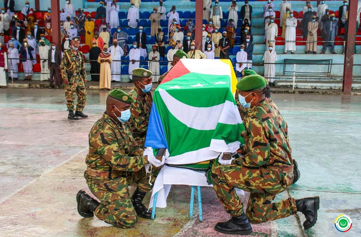 image Funérailles  Soulaimane Mohamed Ahmed élevé au rang de chevalier de l'Ordre du Croissant Vert 