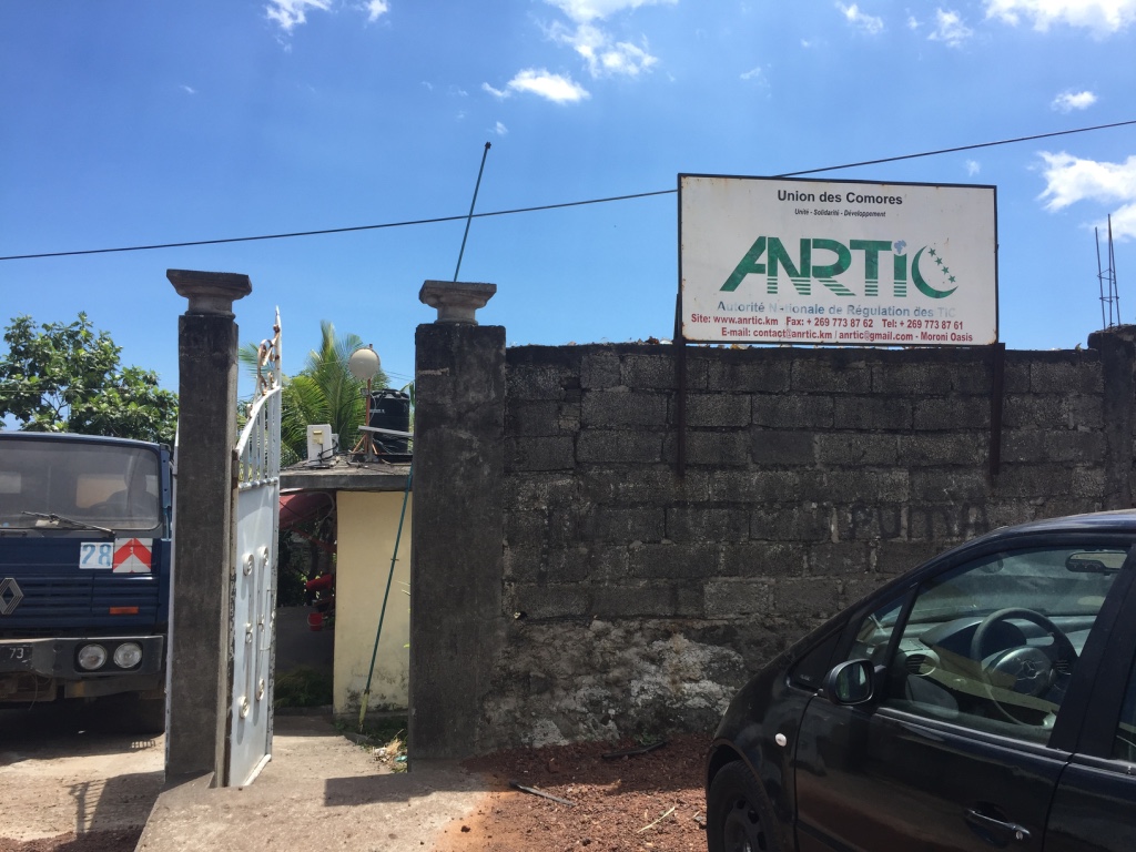 Signature de la convention d’interconnexion / L’ANRTIC met en demeure Comores Télécom pour 30 jours
