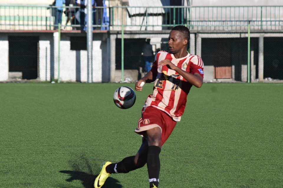 image Football : Tournoi des îles / Les Diables noires dominent Belle Lumière