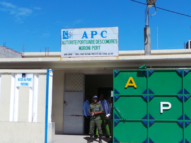 Le personnel de l’APC demande la tête de sa PDG