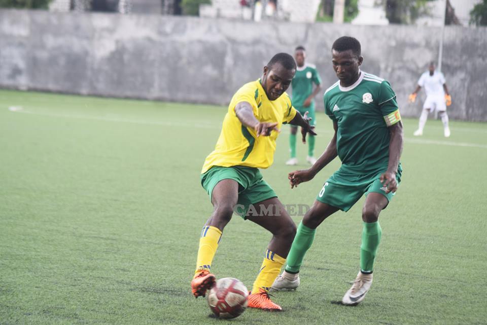 Football : championnat (D1), phase régionale Fraîchement promus, Apaches club bouleversent les pronostics