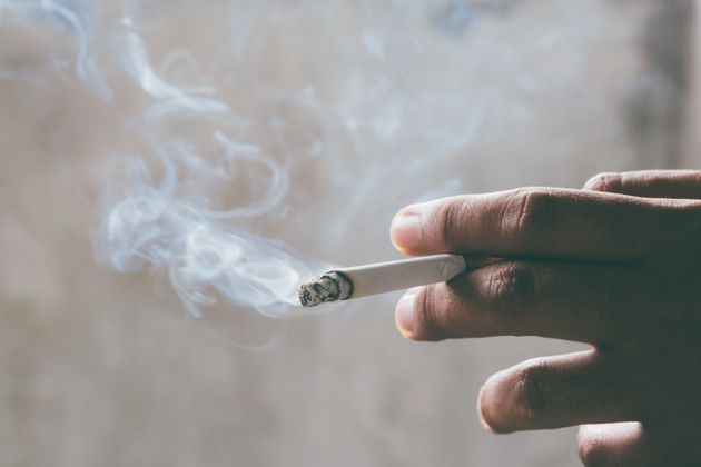 Pénurie de cigarettes / Les pleurs des consommateurs