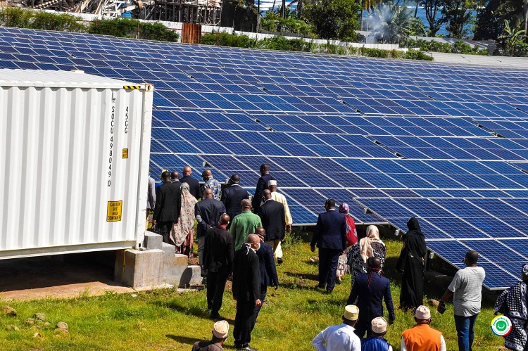 image Energie Renouvelables:  Visite à la centrale photovoltaïque de Pomoni