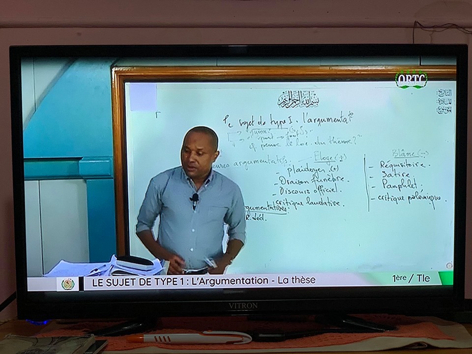Education / Télé-enseignement : la solution fait son bonhomme de chemin